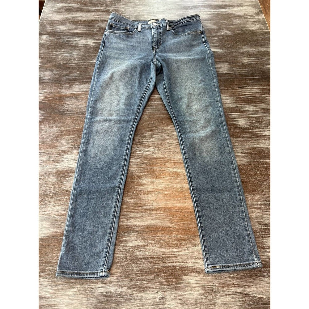 LEVI 311 Women’s SHAPING SKINNY JEANS Size 31 (31x32)